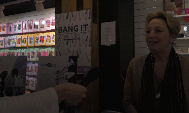 Diana Hessing stopt na 16 jaar als medewerkster in Seksshop: ‘Ja, daar word je moe van’