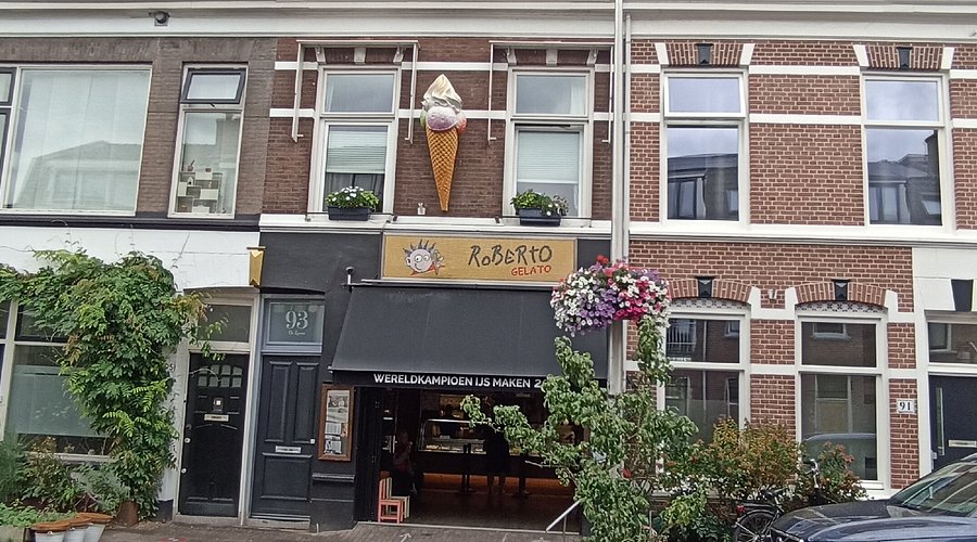 Utrechtse ijssalon lokt lange rijen en bijzondere acties