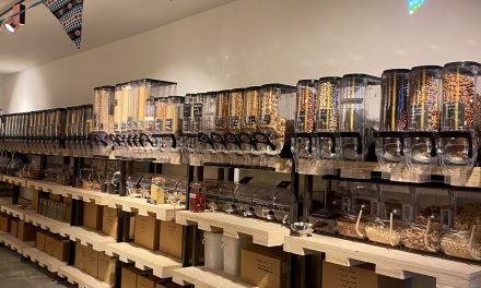 Eerste verpakkingsvrije winkel in Utrecht-Oost geopend