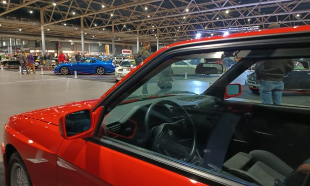 Nationale Autobeurs & Autoclassiqa brengt autogeneraties samen