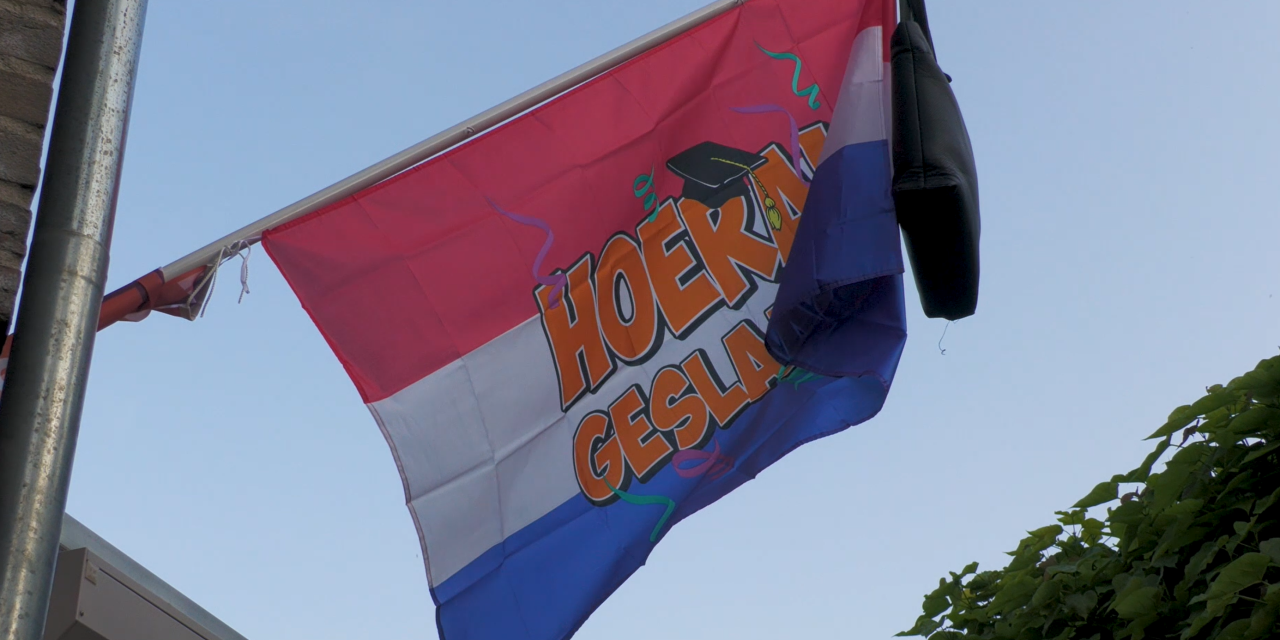 De vlag kan uit voor middelbare scholieren
