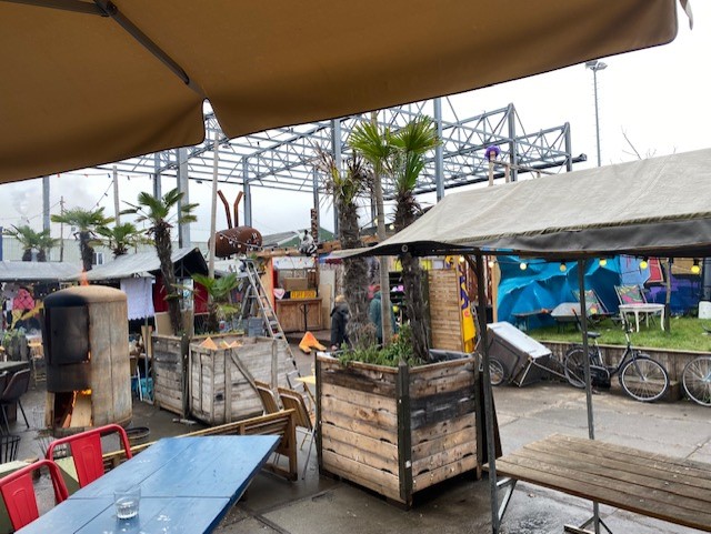 ‘Kerstrommelmarkt’ bij kunstcafé de Nar