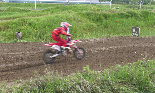 Campinggevoel op het motorcrosskampioenschap in Lage Weide