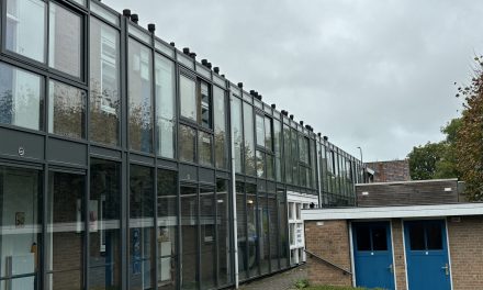 Ouderen terug naar studententijd met Thuishuis: “Elke wijk zou zo’n woongroep moeten hebben”