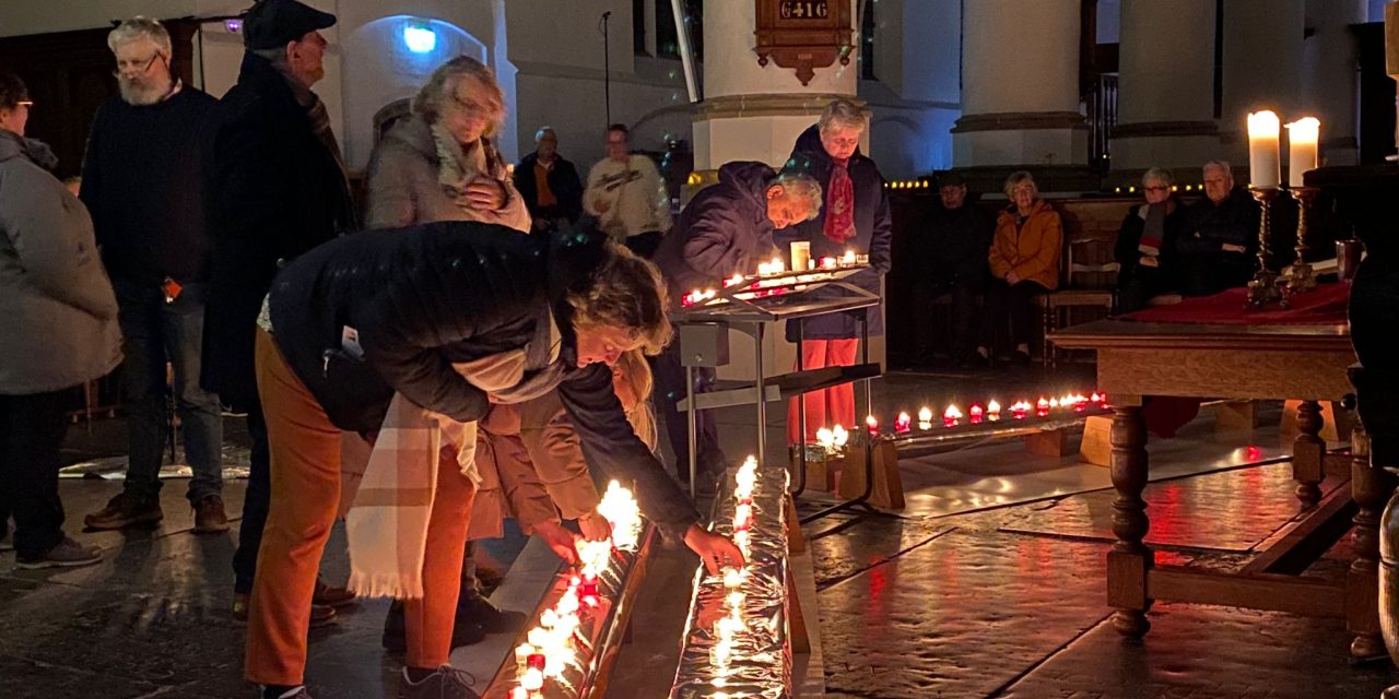 Voortgezette traditie in Petruskerk brengt het licht naar boven
