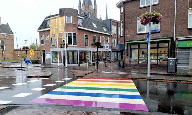 Regenboogweek kleurt de stad