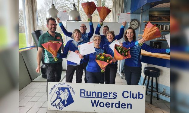 Dicky van Vliet (70) over haar rol bij de Runners Club: ‘Je trekt elkaar echt naar een hoger niveau.’