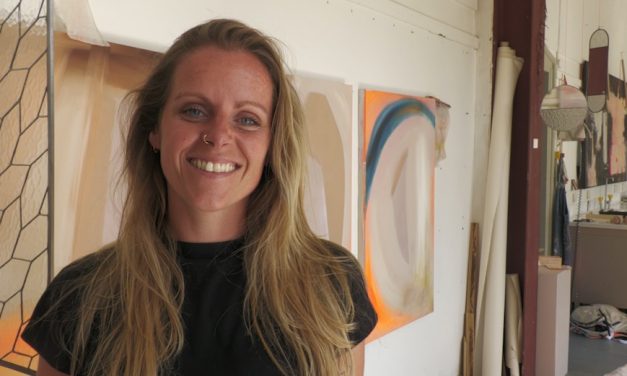 Een kunstenaar in eigen studio: Janneke van Bokkem vertelt over haar kunst
