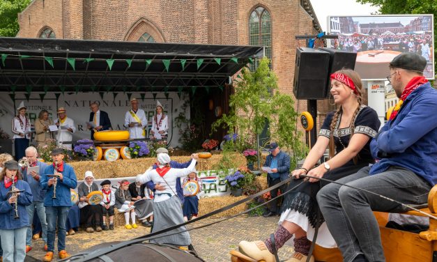 Graskaas van 120 kilo voor 25.000 euro geveild op de nationale graskaasdag