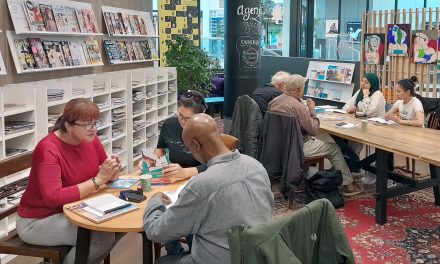 Taalcafé helpt mensen de Nederlandse taal te beheersen