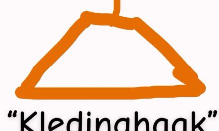 Kledingbank voor vrouwen en kinderen