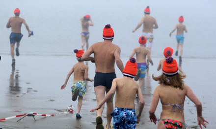 Nieuwjaarsduik in de Cattenbroekerplas, in gesprek met de deelnemers