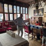 Pedro Jooren geeft cursus lego bouwen in stadsmuseum Woerden