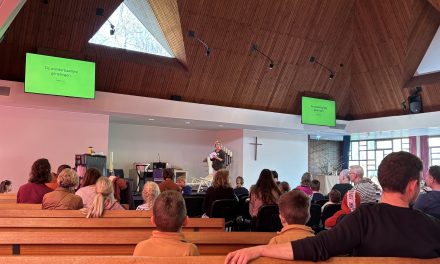 Kliederkerk Woerden brengt geloof op speelse manier naar gezinnen