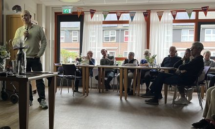 Vrijwilligerswerk in het zonnetje tijdens NLdoet-actie in De Cope in Kamerik