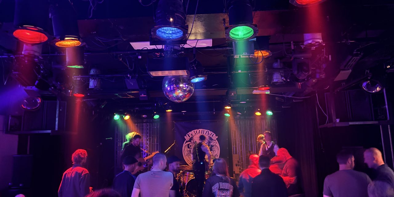 Ierse sfeer en livemuziek trekken bezoekers naar McScallywag in Podium Bredius