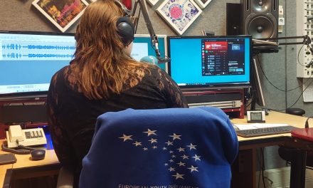 SvJ-studente Anna verlegt haar grenzen bij het European Youth Parliament