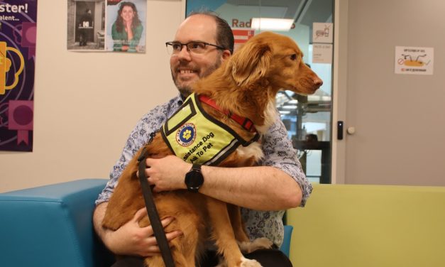Bella, de harigste collega van de SvJ