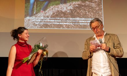 Evie Donkers en Lilian Fransen winnen CampusDoc met documentaire Gedragen