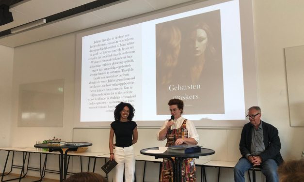 Denise laat droom uitkomen en schrijft eerste boek