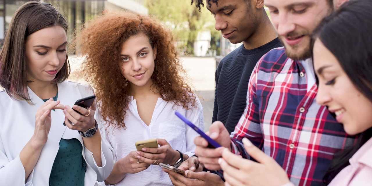 HU start nieuw onderzoek: Jongeren haken niet af, de journalistiek mist aansluiting