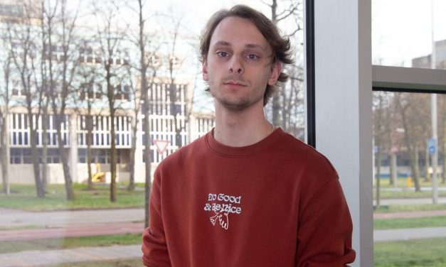 Victor zet een stap terug en stopt met medezeggenschap: ‘Ik wil focussen op mijn studie’