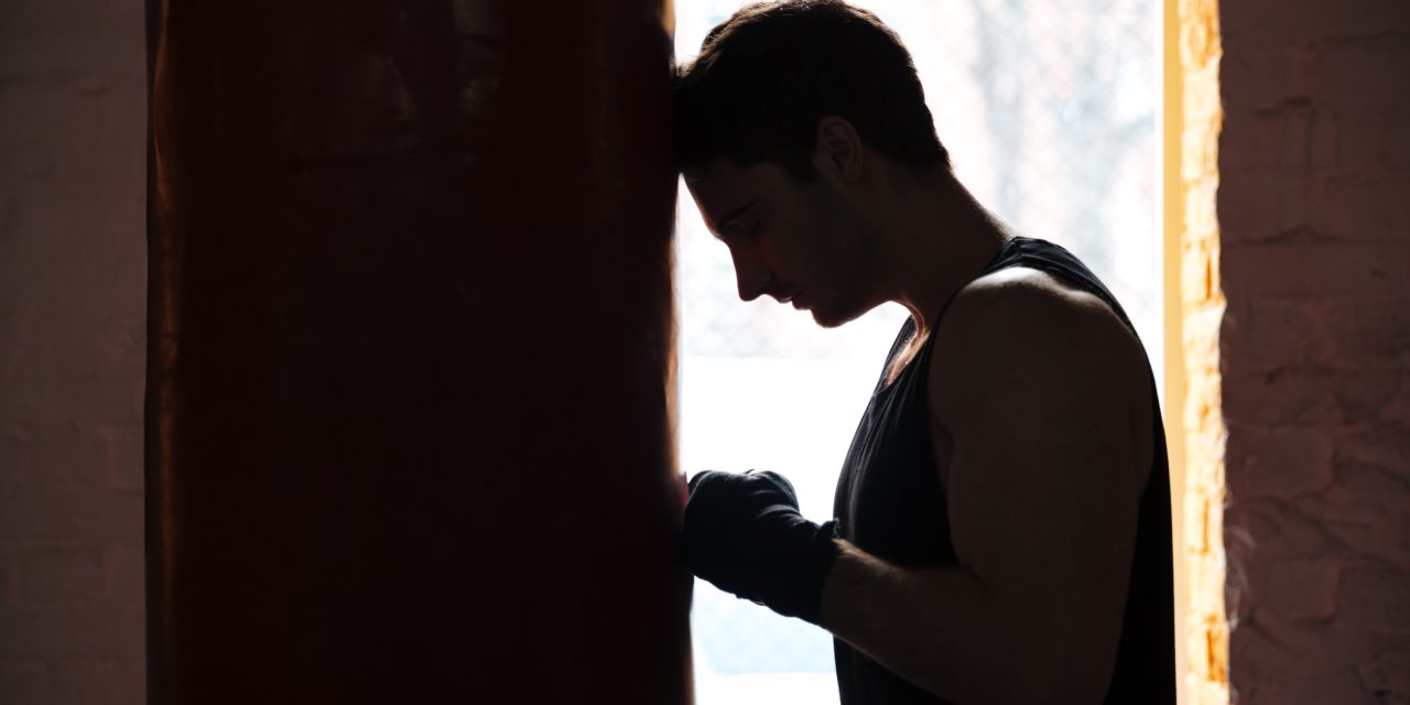 ‘Voordat ik kan reageren verschijnen vijf naaktfoto’s van mij op het scherm’