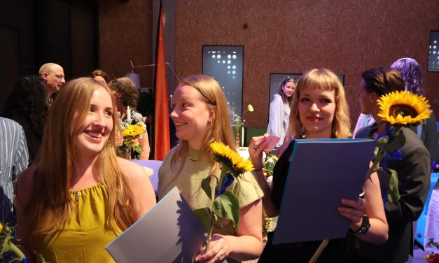 Diploma op zak, blik op de toekomst