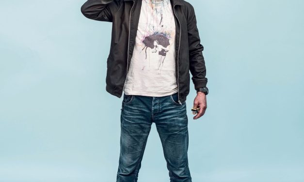 Maxim Hartman te gast bij Bonus: de presentator die ‘Mand!’ een hit maakte