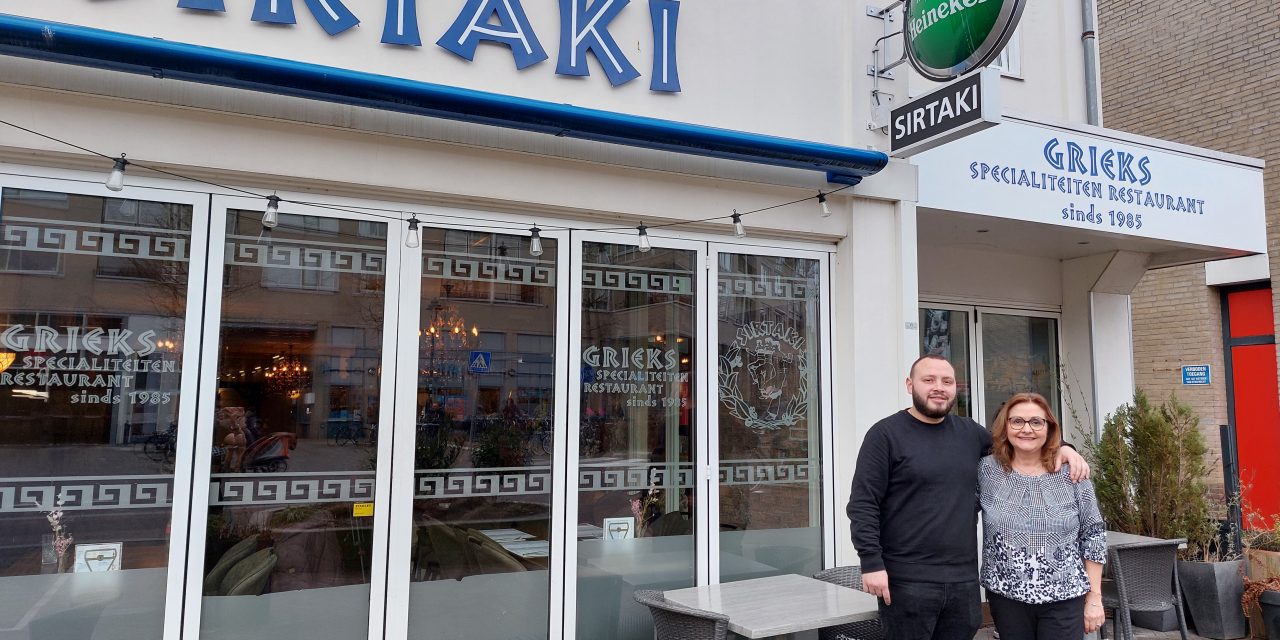 Grieks restaurant Sirtaki bestaat 40 jaar, dit is wat er allemaal veranderd is in die tijd