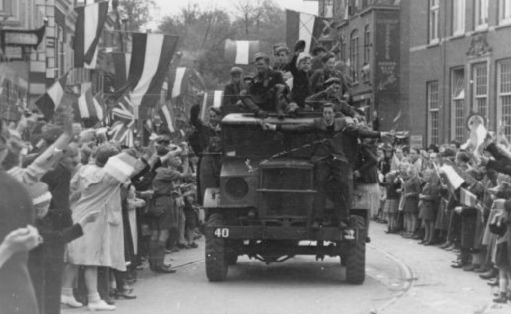 ‘’Op den duur zal de Tweede Wereldoorlog steeds verder van ons af komen te staan’’
