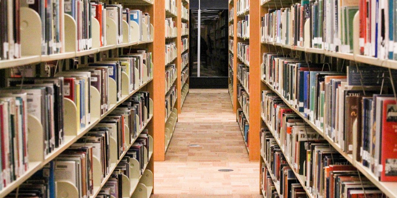 Hoe vrij is het vrije woord nog? ‘We moeten oppassen dat schrijvers geen thema’s uit de weg gaan’