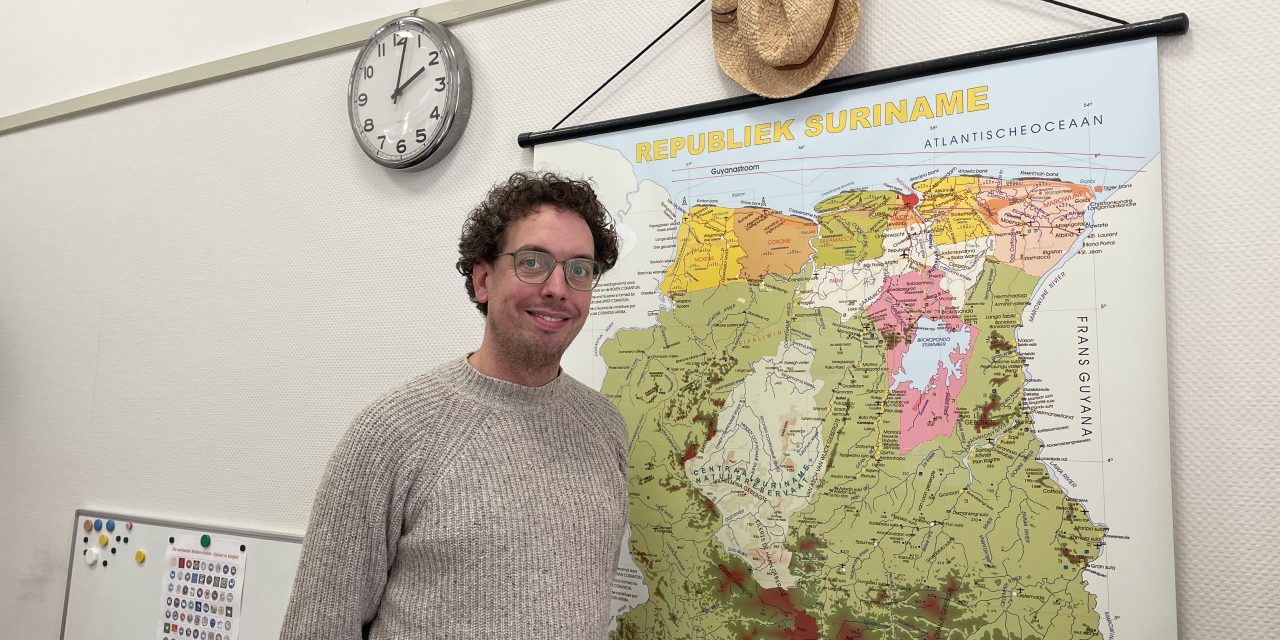 Zeistenaar Claas in boek ‘50 jaar onafhankelijkheid van Suriname’