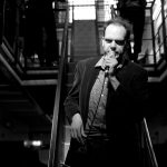 Waarom maatschappelijke thema’s nooit zullen verdwijnen uit het cabaret van Vincent Bijlo