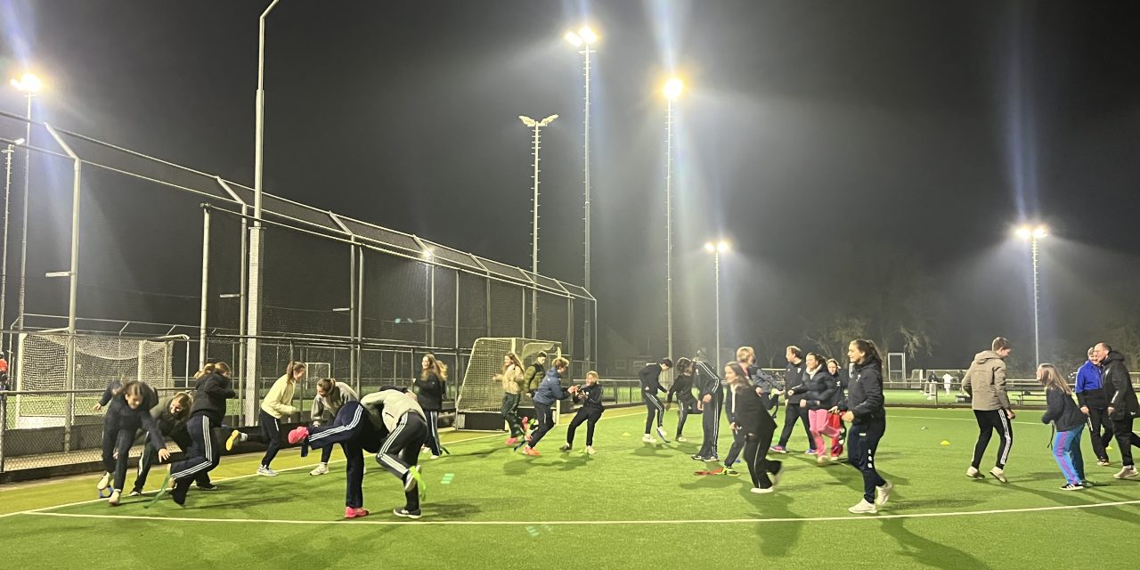 ASM workshop in het clubhuis en op de velden van hockeyclub Phoenix