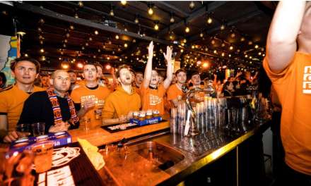 Onzekerheid voor café Bommel over openingstijden tijdens het WK