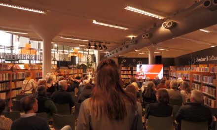 Vrijheidscollege met spreker Zoë Papaikonomou belicht de macht van de journalistiek